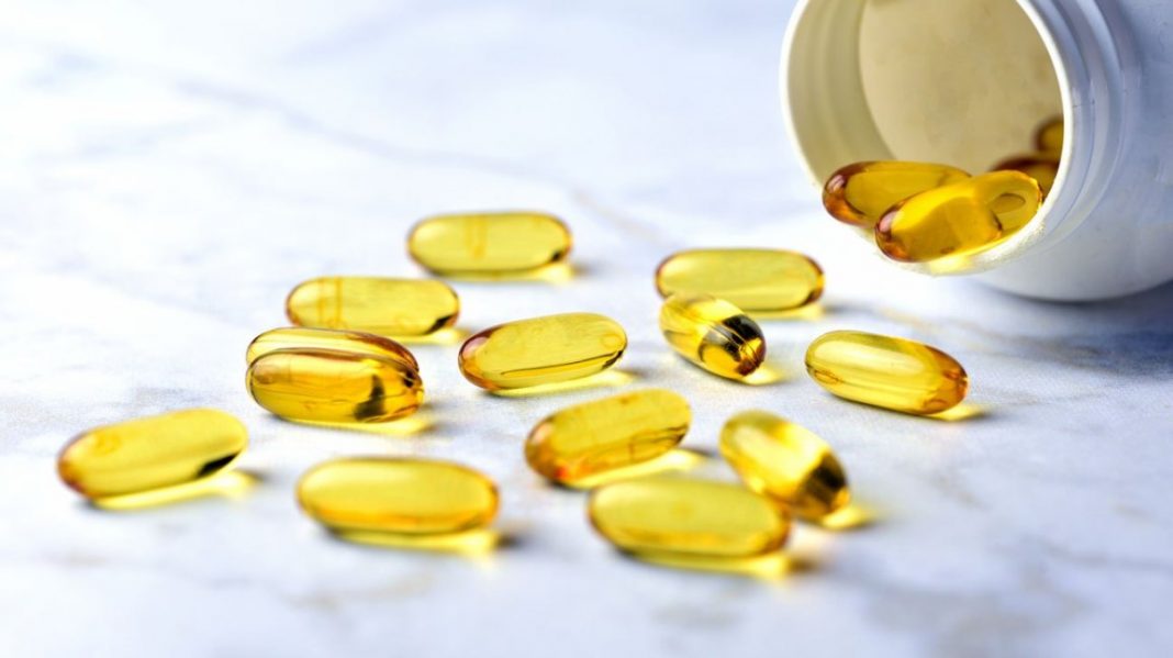How Do Fish Oil Supplements Work? Will Taking It Make You Feel Better